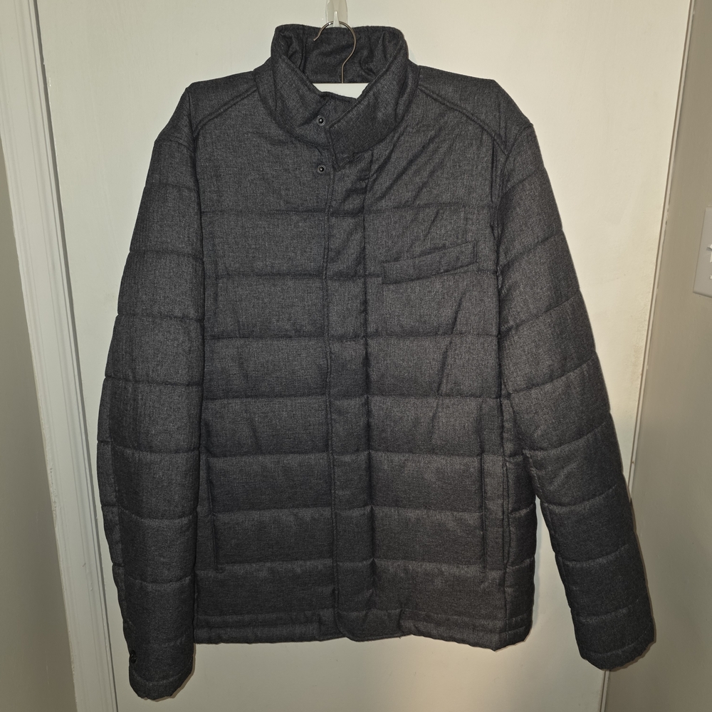 Banana Republic Men's Quilted Puffer Jacket in Charcoal